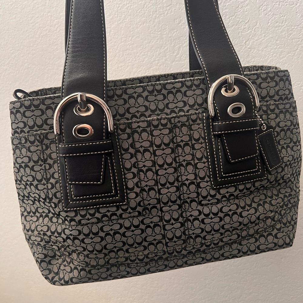 Vintage COACH Y2K Soho Pleated Signature Satchel Handbag C0867-F12310